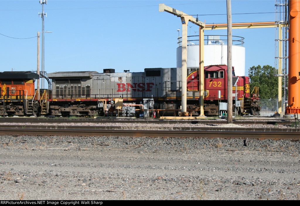 BNSF 732